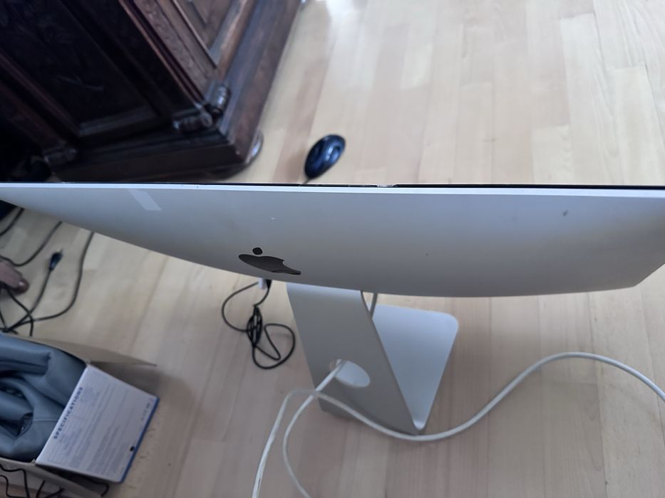 Apple imac 27” retina 5k .