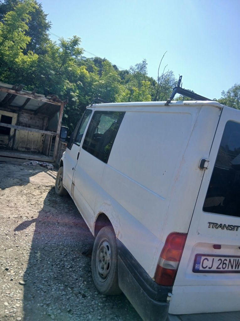 Vând sau scimb cu cross