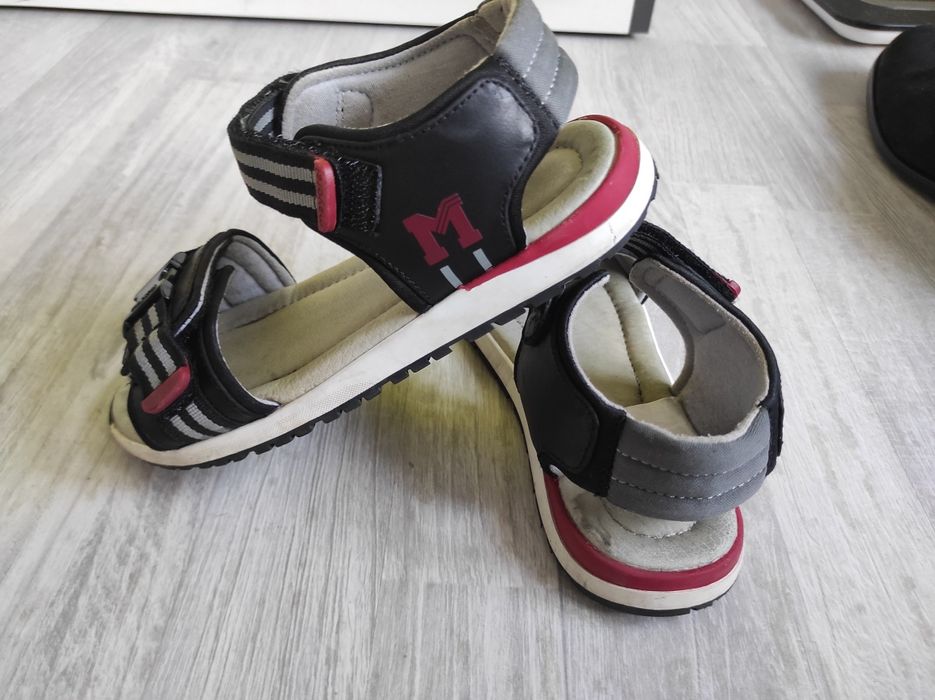 Сандали с велкро лепенки за момче Майорал