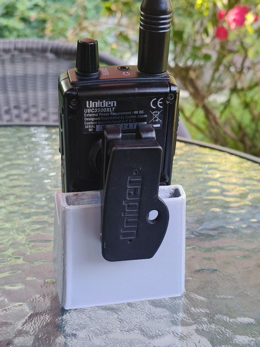 Scanner radio profesional Uniden UBC3500 XLT