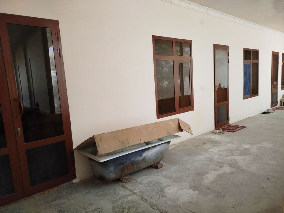 Hovli sotiladi 4sotix