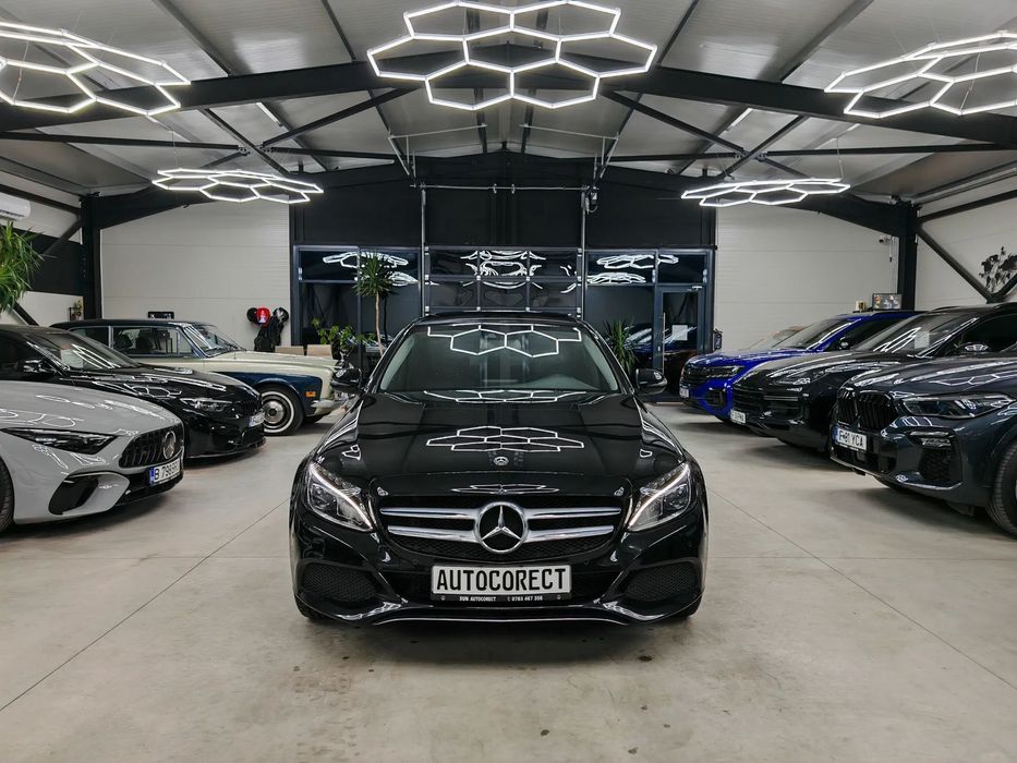 Mercedes-Benz C 250 204CP/4Matic/Panoramic/Piele/LineSide Assist/Led/118k km