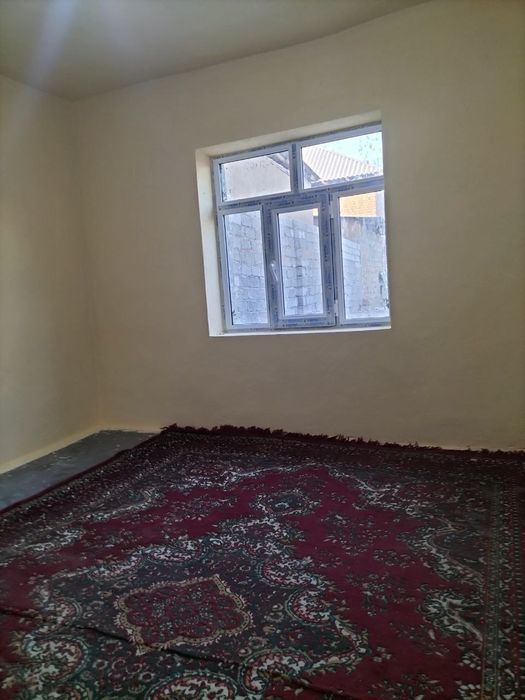 Srochna sotiladi uy 31490$