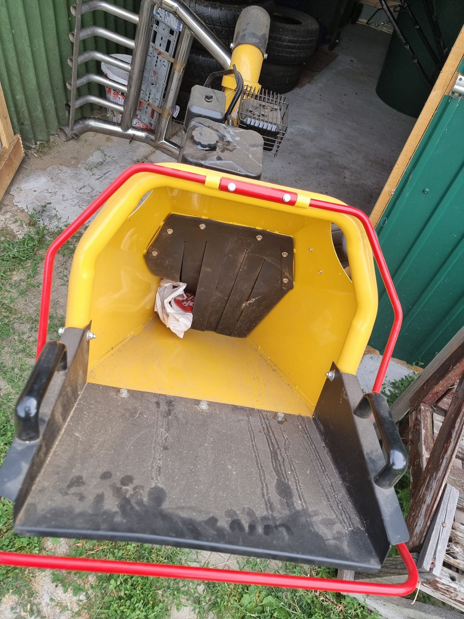 Tocător crengi resturi vegetale progarden model tb80n - ca nou