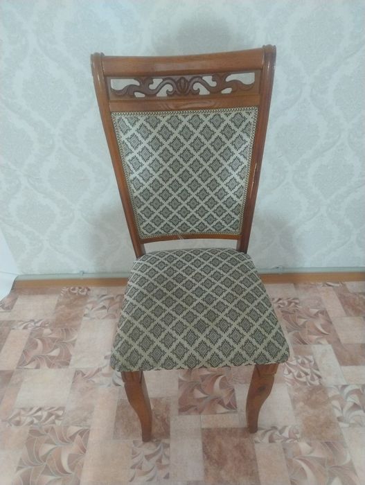 Продаю стулья в комплекте