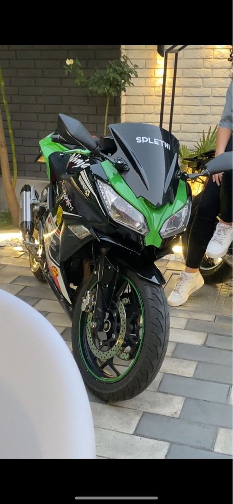 Мотоцикл Kawasaki ninja 400