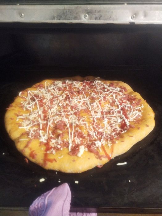 Самса, Пица, Сасиски втести, Сенгвич, Хорндог.