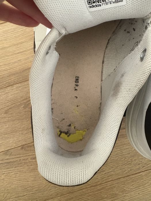Продавам кецове Adidas