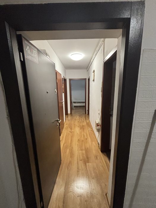 Apartament cu 2 camere decomandat OM-Hunedoara