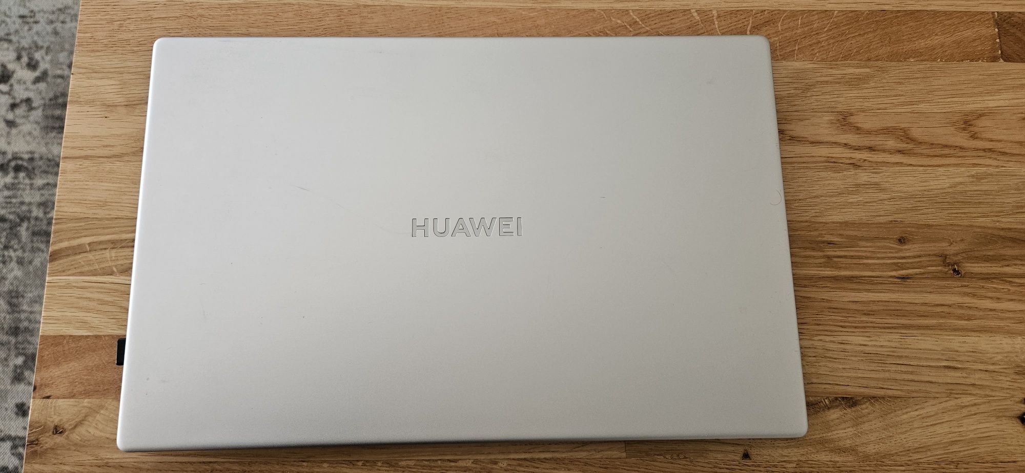 Лаптоп Huawei Matebook D15