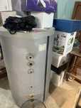 Ariston sotiladi holati yaxshi 200 litr