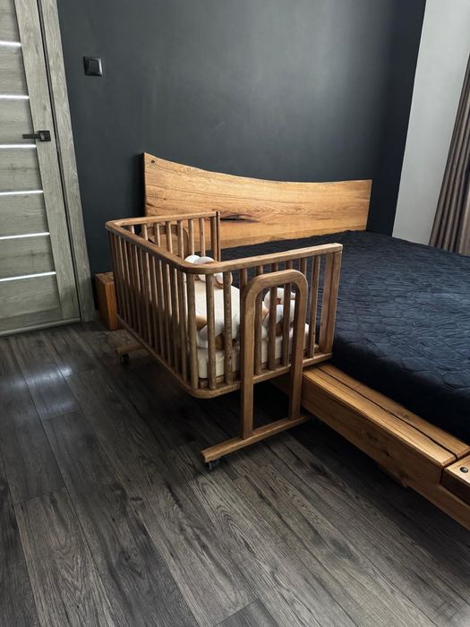 Patut co sleeper din lemn masiv