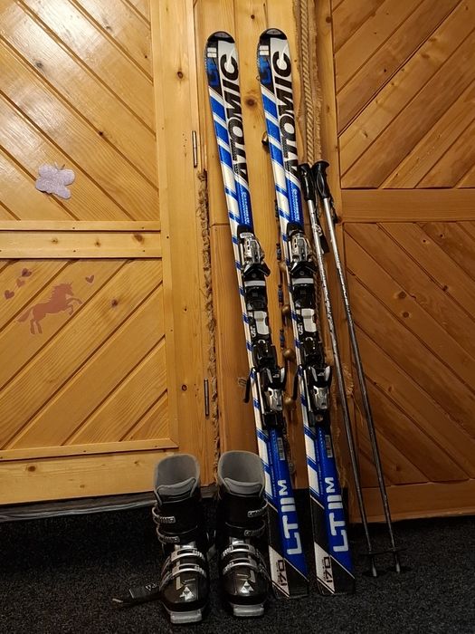 Skiuri Echipament ski Oferta Ieftin