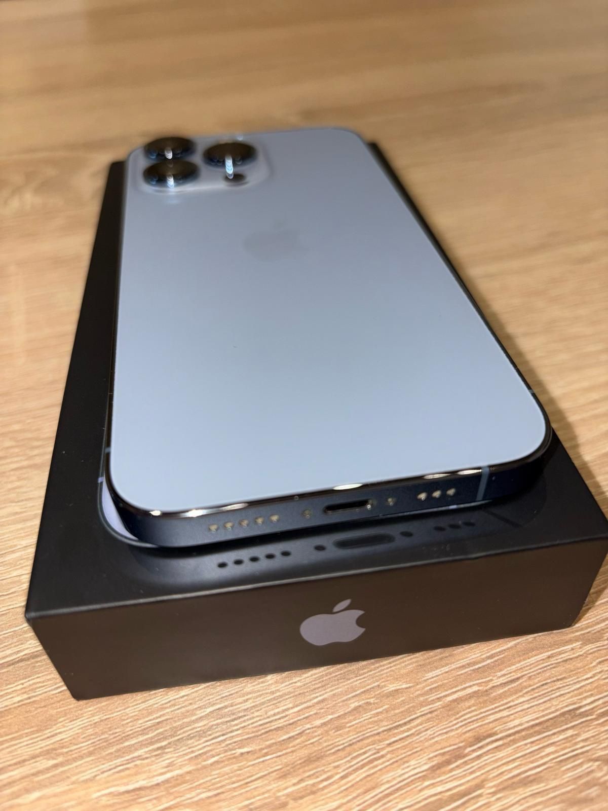 Продава се отличен iPhone 13 Pro