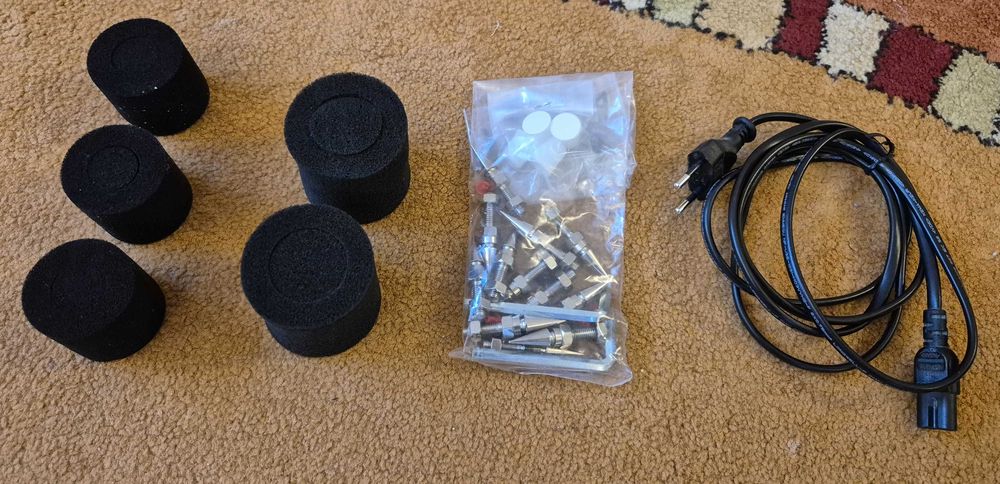 Sistem boxe 5.1 Bowers & Wilkins 600 Series S1, negre, stare F. BUNA