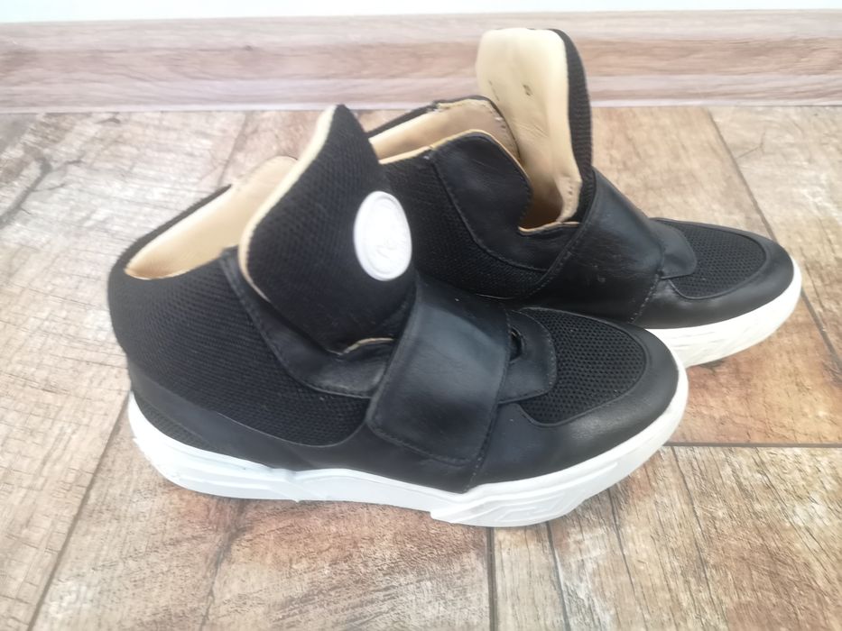 Versace, обувки естествена кожа, номер 29