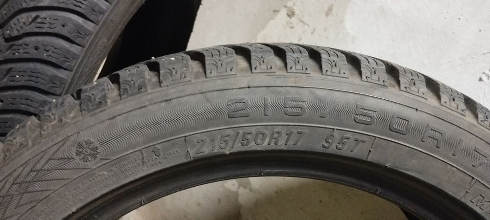 Зимние шины шипованная 215/50/17