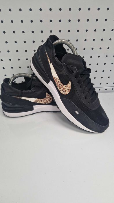 Оригинални дамски маратонки- Nike Waffle One