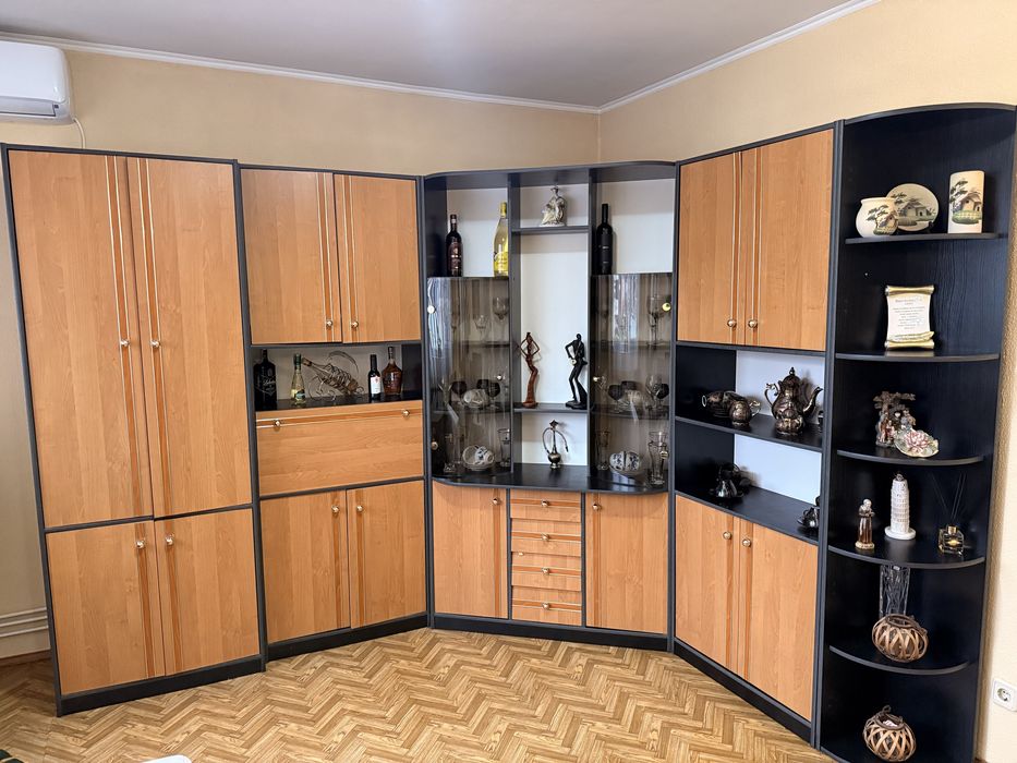 Vând mobila living -fara obiectele din imagine