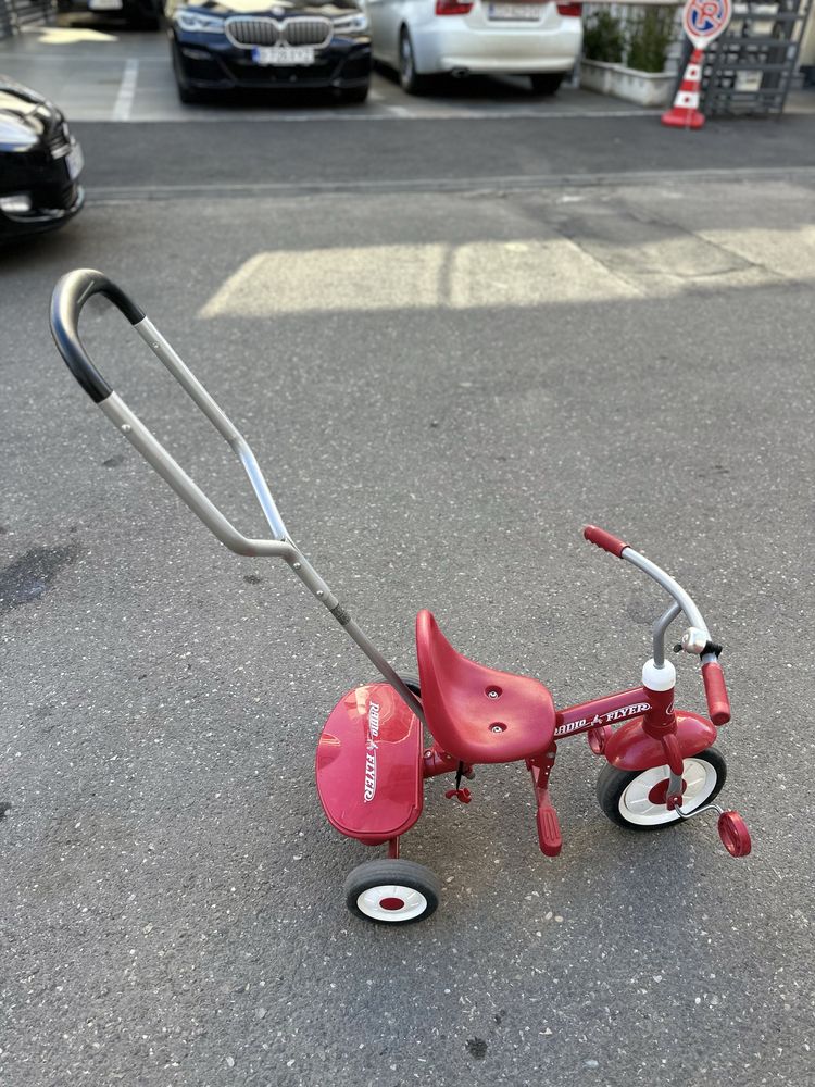 Tricicleta Radio Flyer