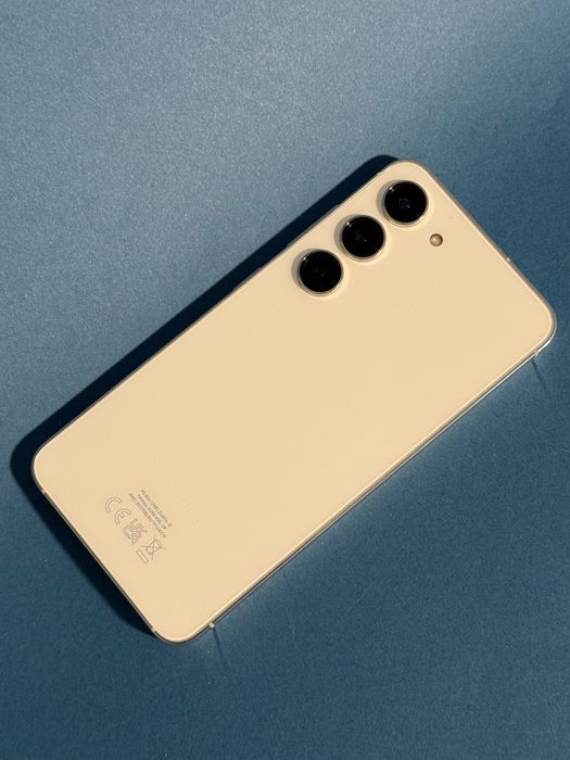 Samsung Galaxy S23 – 128GB, Бял – Отлично състояние