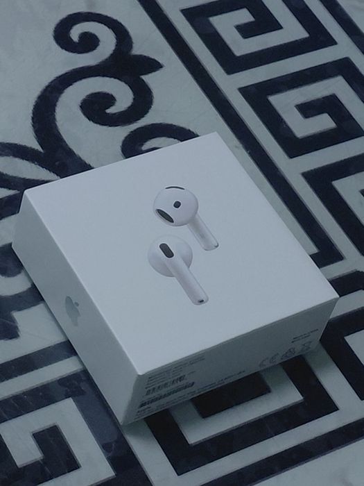 продам airpods 4