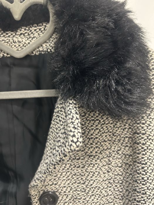 Красиво, елегантно дамско палто