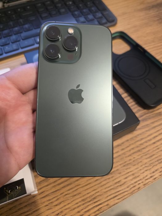 ~~Iphone 13pro impecabil, la cutie, 256gb~~