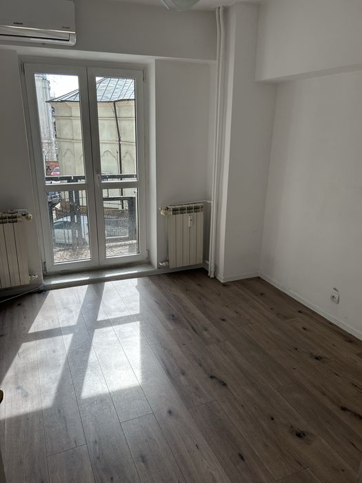 Particular inchiriez apartament 4 camere, 110 mp, ultracentral