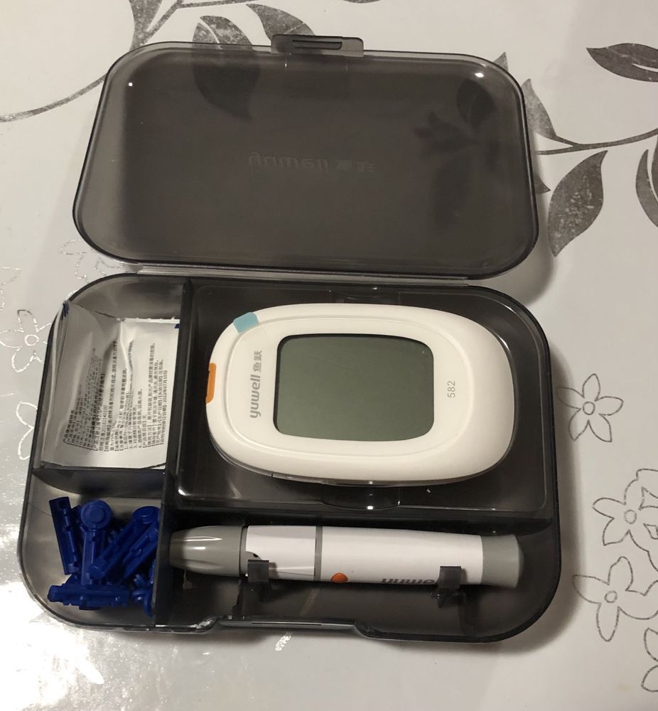 Глюкометр/прибор для измерения сахара в крови
