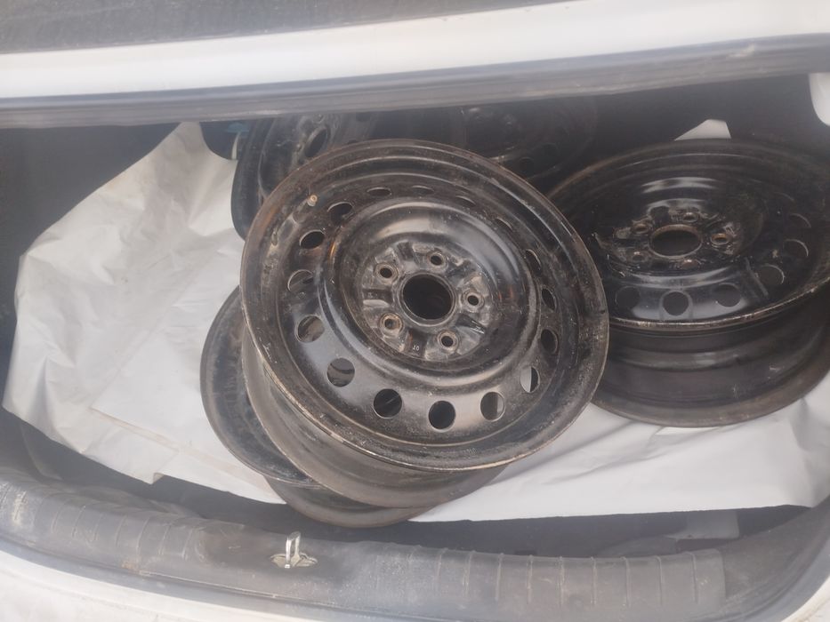 Диски от тайота камри 35 хорошем состояниие