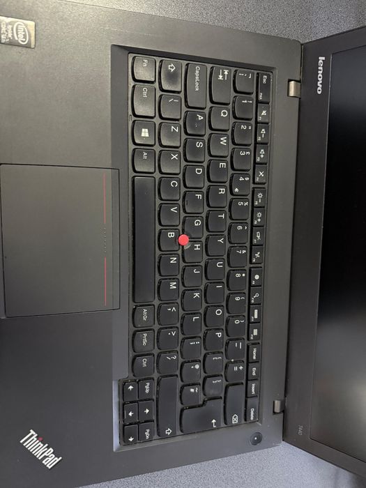 Laptop LENOVO ThinkPad I5 4gb HDD 128 gb.