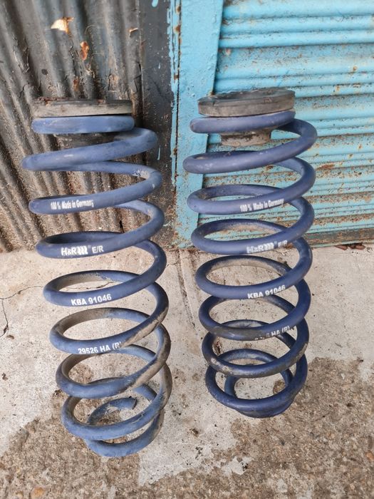 К-т амортисьори с пружини за Голф 4,Ауди а3