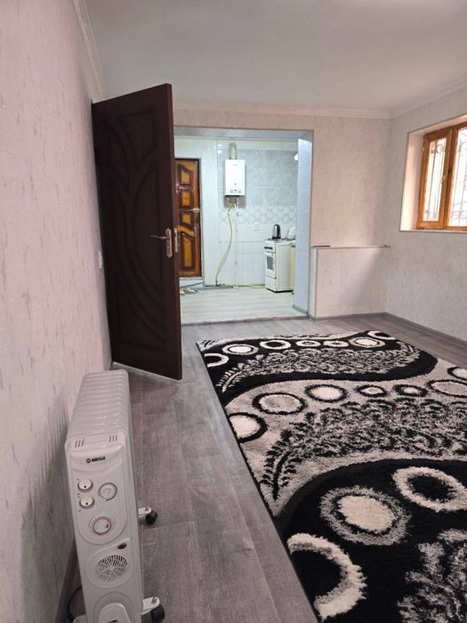 Продаётся 1-комнатная, переделанная в 2-комнатную, Спутник-5