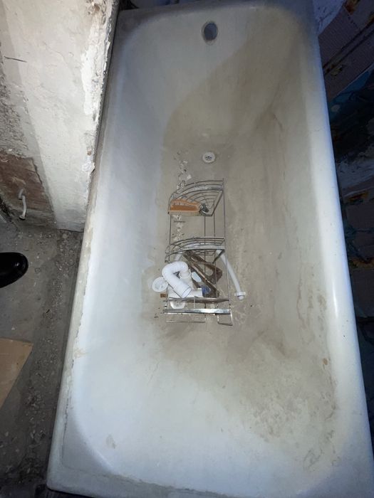 Продам чугунную ванну