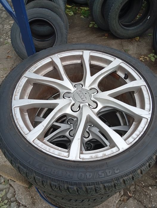 Vând jante audi A6 R 18
