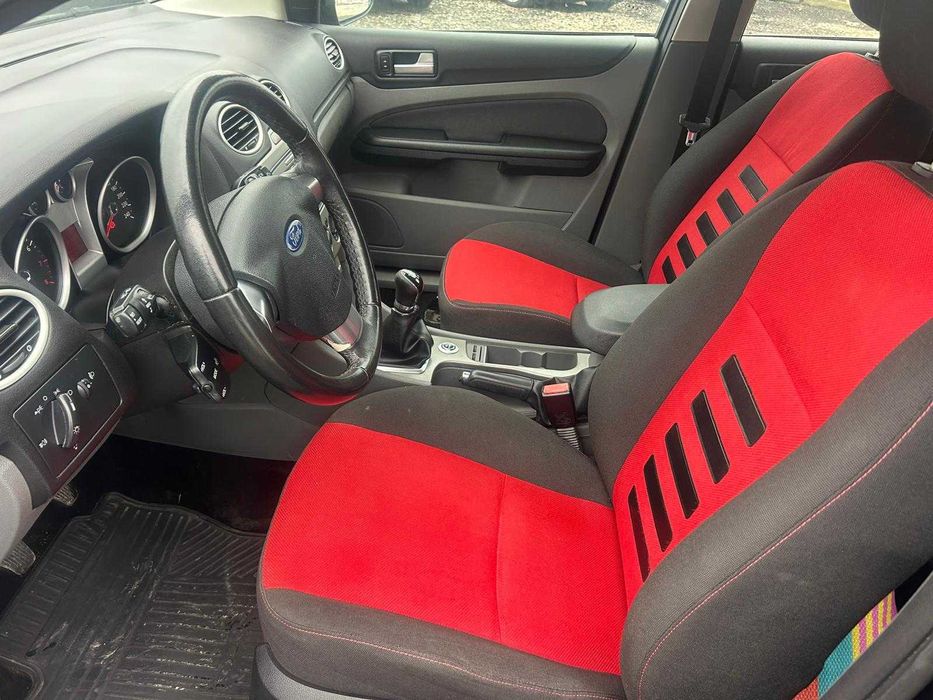 Ford Focus 2/facelift 1.6 benzina/buton start stop