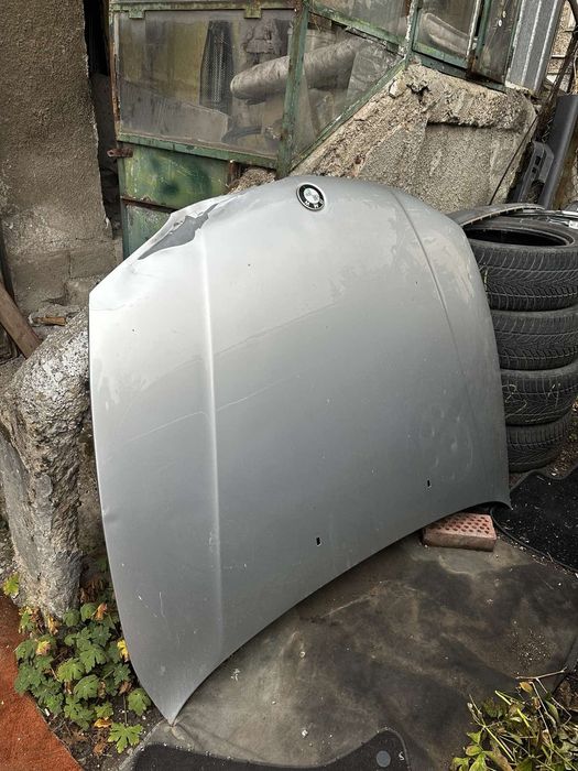 Преден Капак Е87 преди фейс