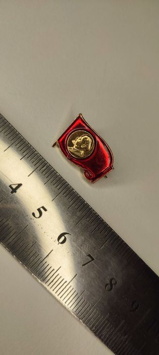 Значка СССР ленин оригинал винтидж