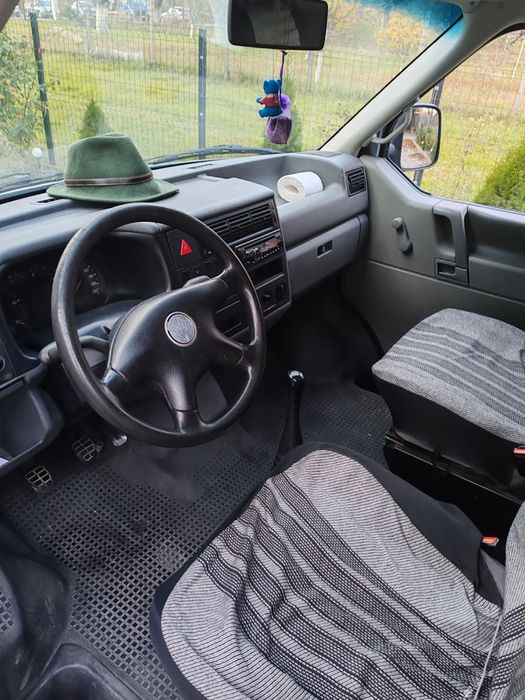 Vând Volkswagen t4 in stare buna de funcționare fara rugină