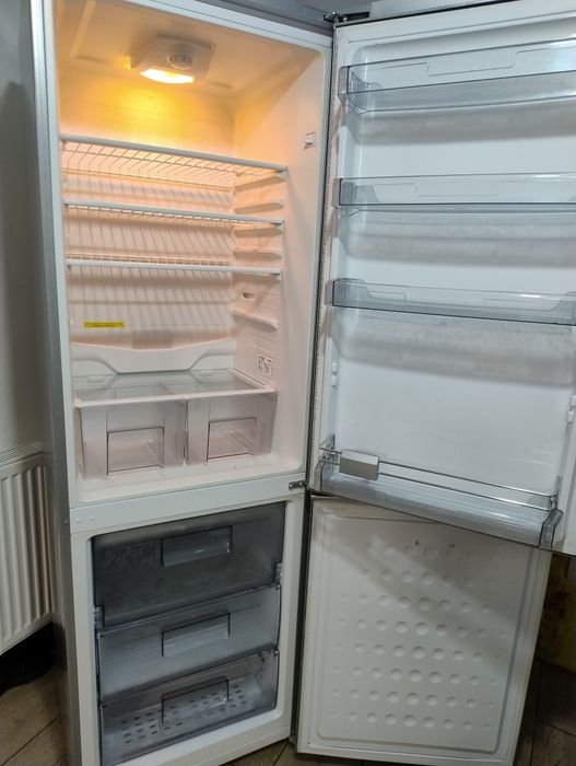 Vând frigider, combina frigorifica arctic