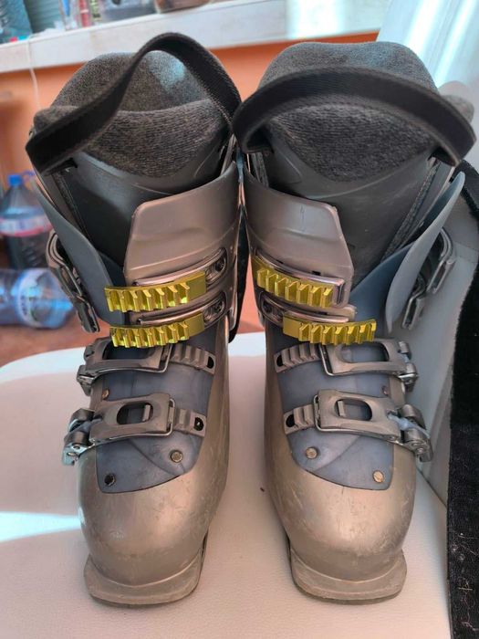 Ски обувки  Rosignol 25,5 2бр. Solomon 1 бр. 24