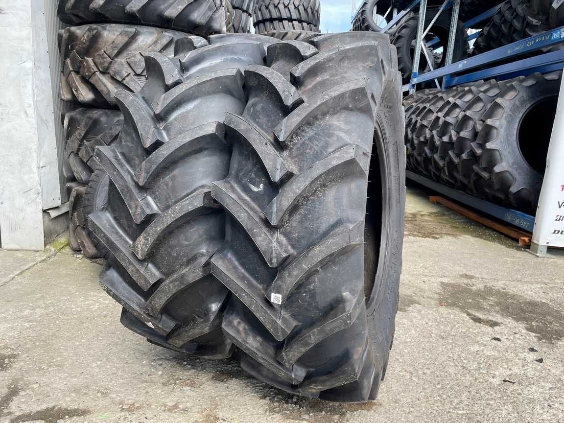 Anvelope noi cu 10 pliuri 14.9-24 pentru tractor fata marca OZKA