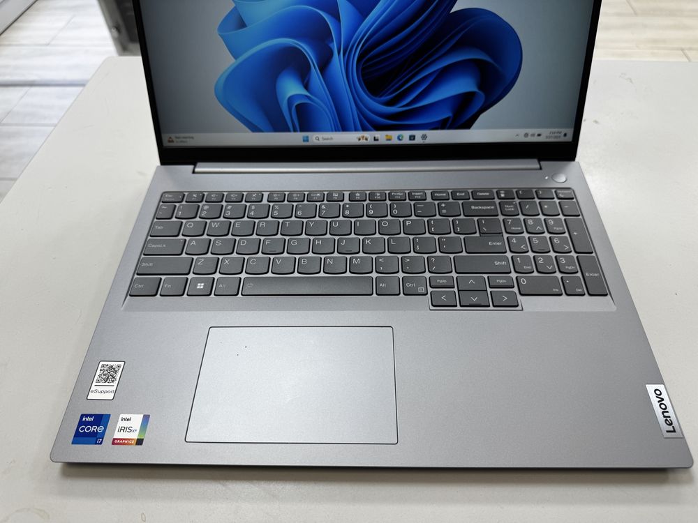 Lenovo ThinkBook 16 G6 Nou