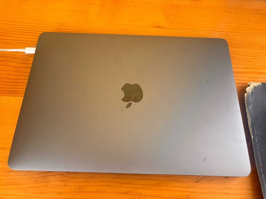 MacBook Pro 13-inch