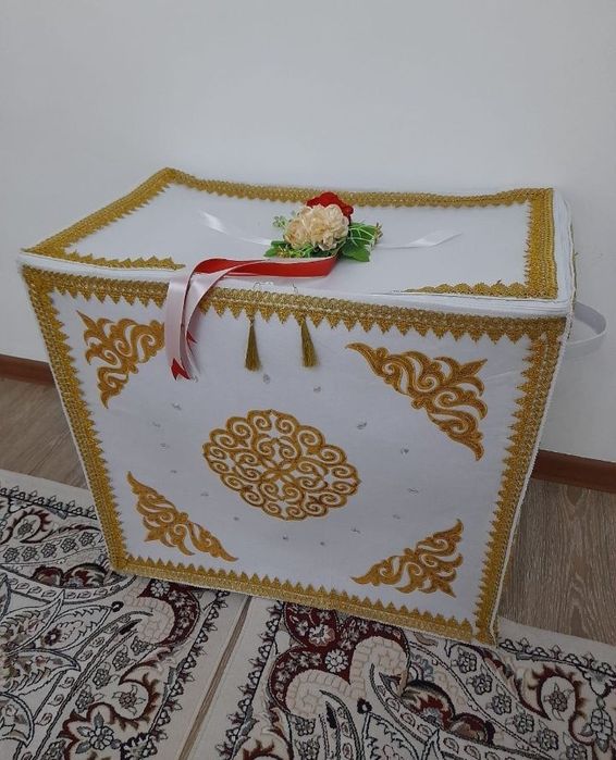 Фетрадан чехол сандық