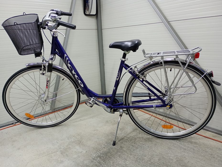 Vând bicicletă damă CYCO,cu 7 vit Nexus,frână picior,albastru !