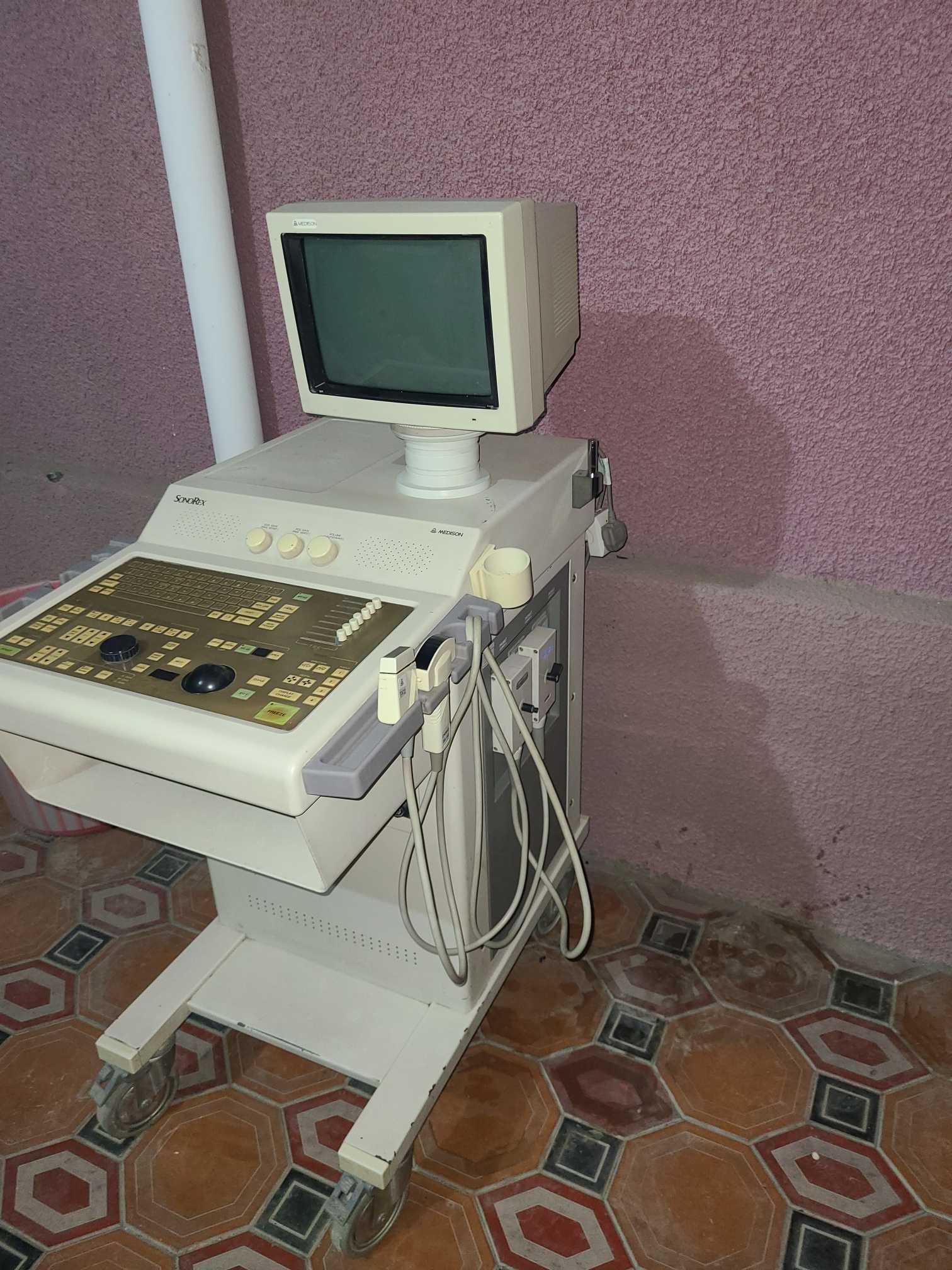 Продается УЗИ аппарат!!! MEDISON !!! Б/У !!!