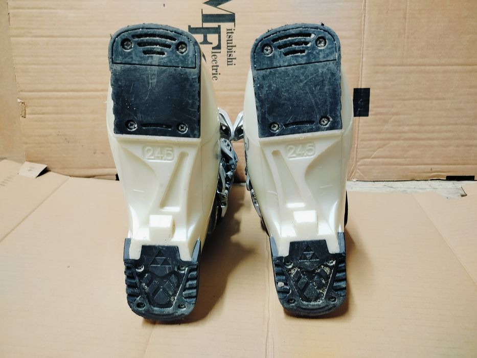 Дамски ски обувки Fischer 38