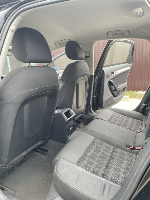 Audi A4,negru 2010 2.0 diesel